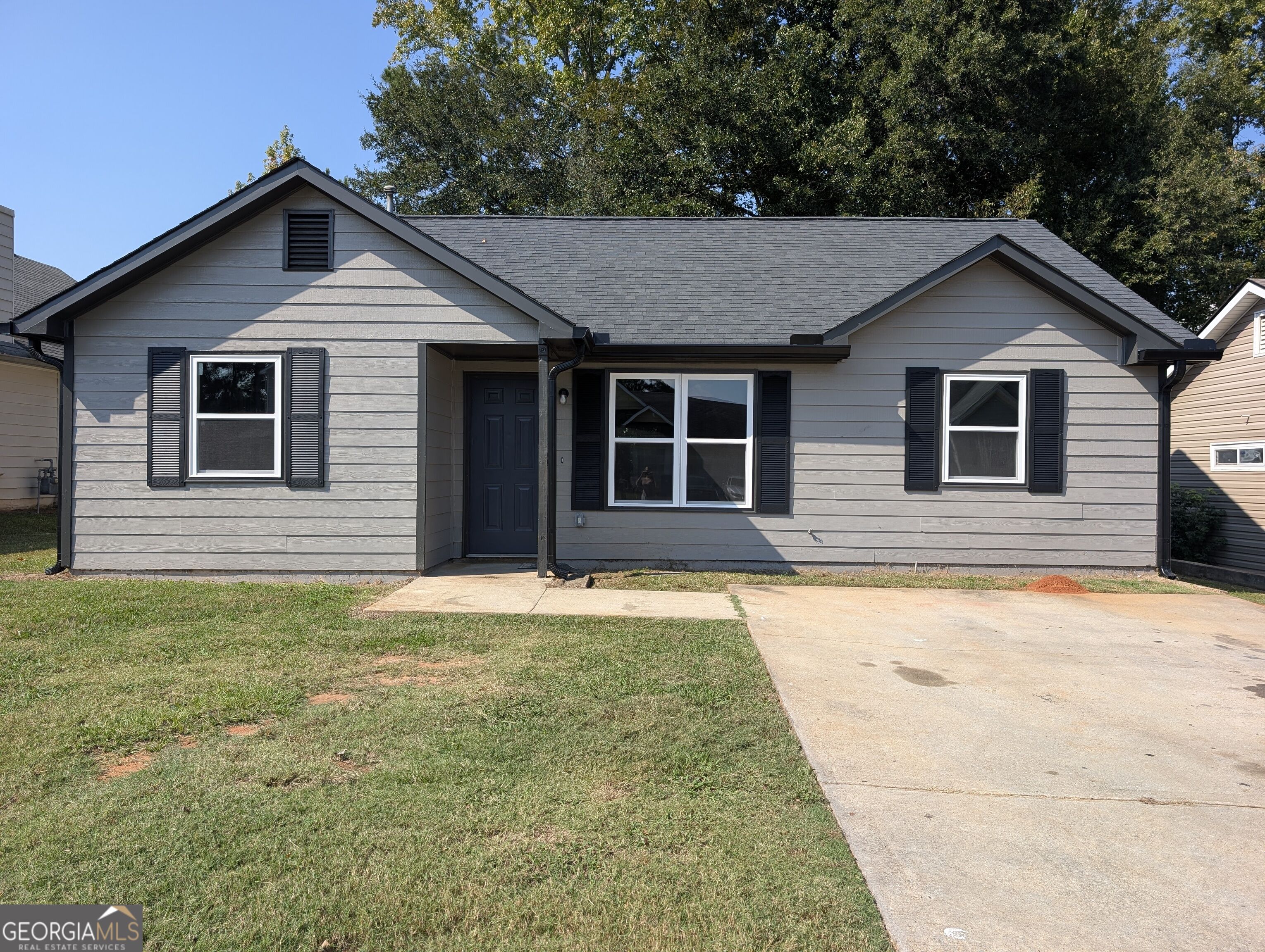 143 Crystal Brook Property Photo 1