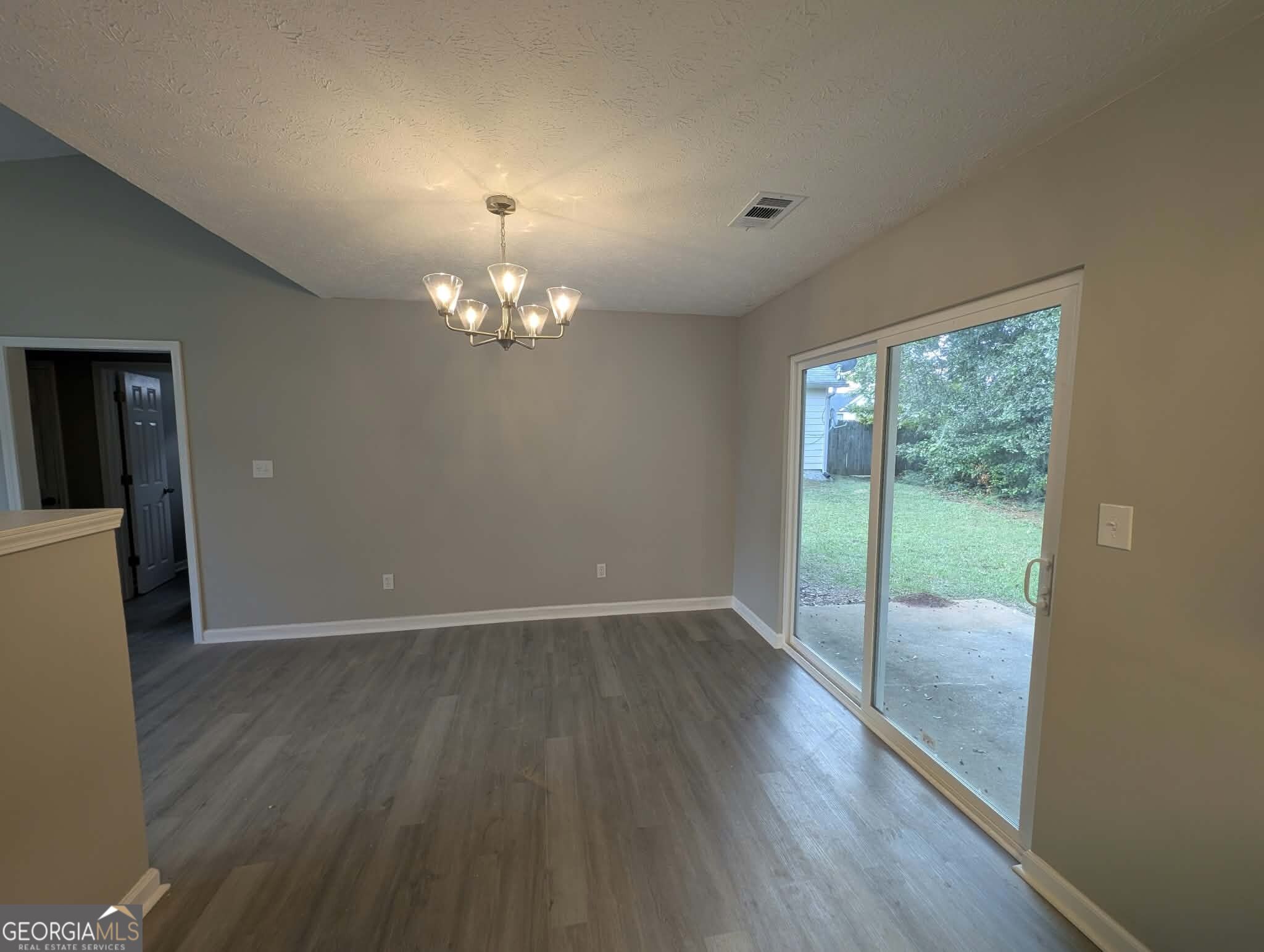 143 Crystal Brook Property Photo 5