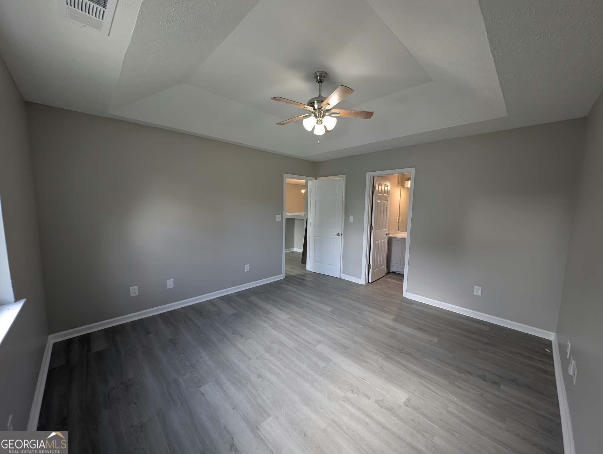 143 Crystal Brook Property Photo 12