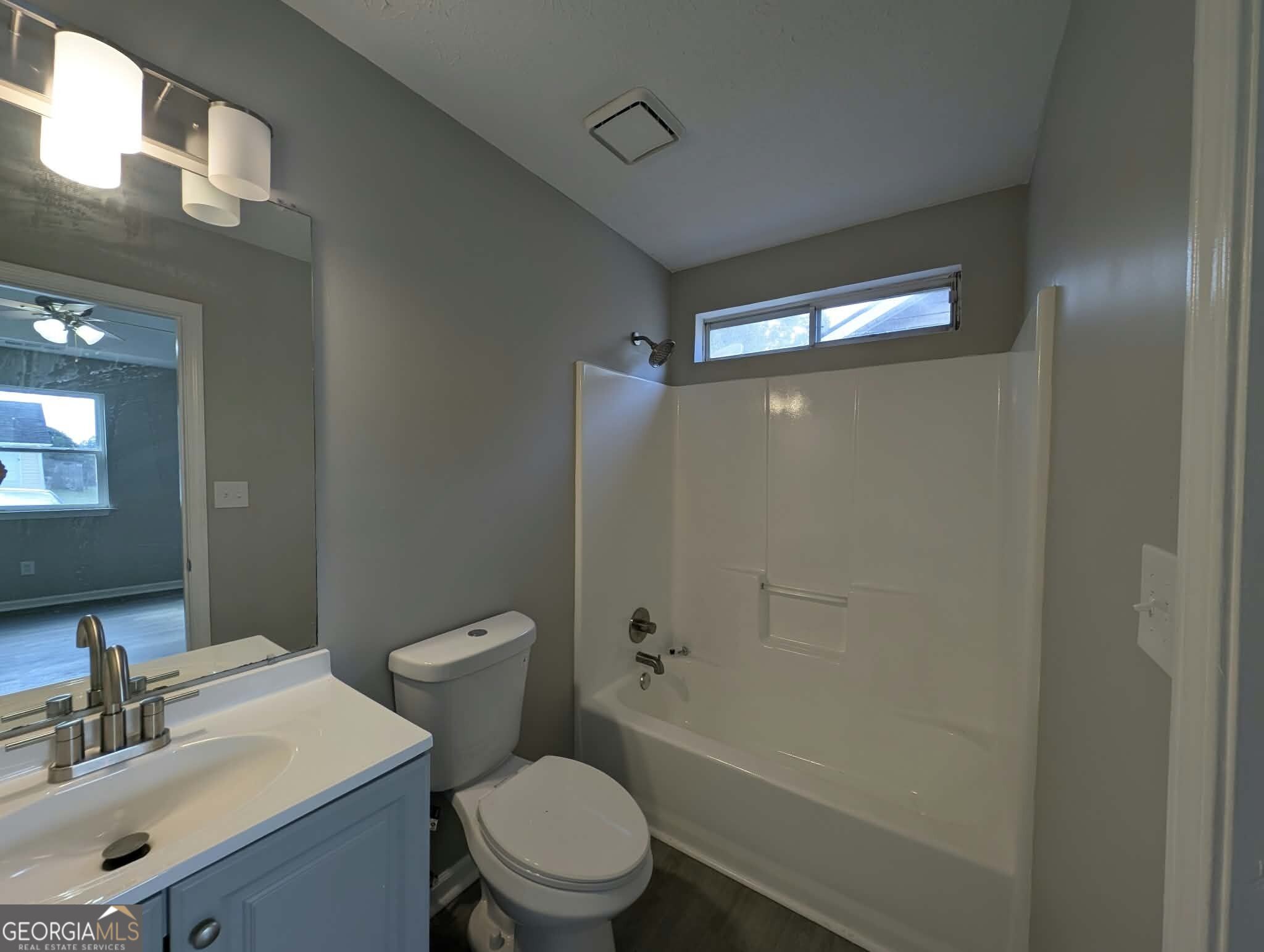 143 Crystal Brook Property Photo 13
