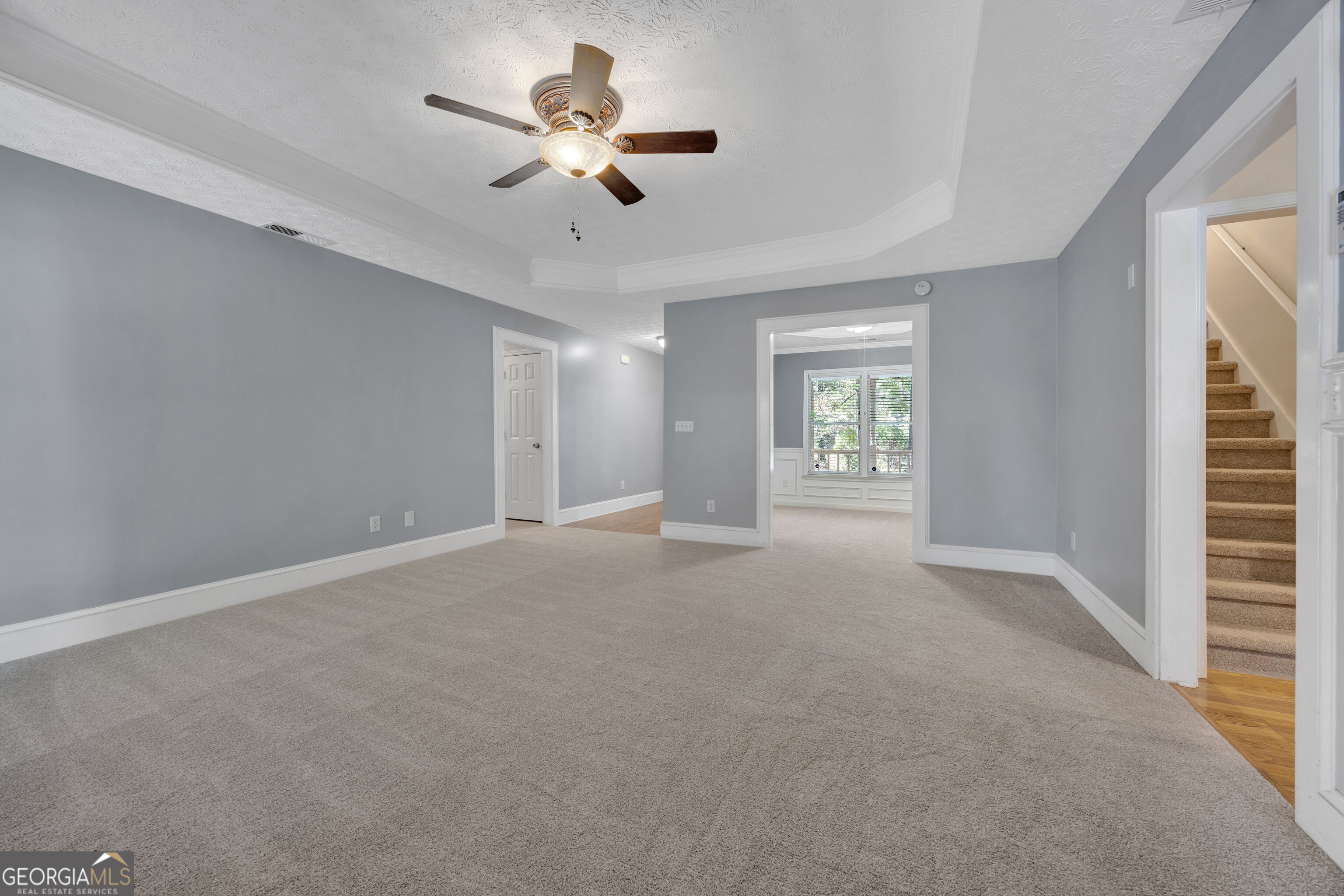35 Sarah Court Property Photo 6