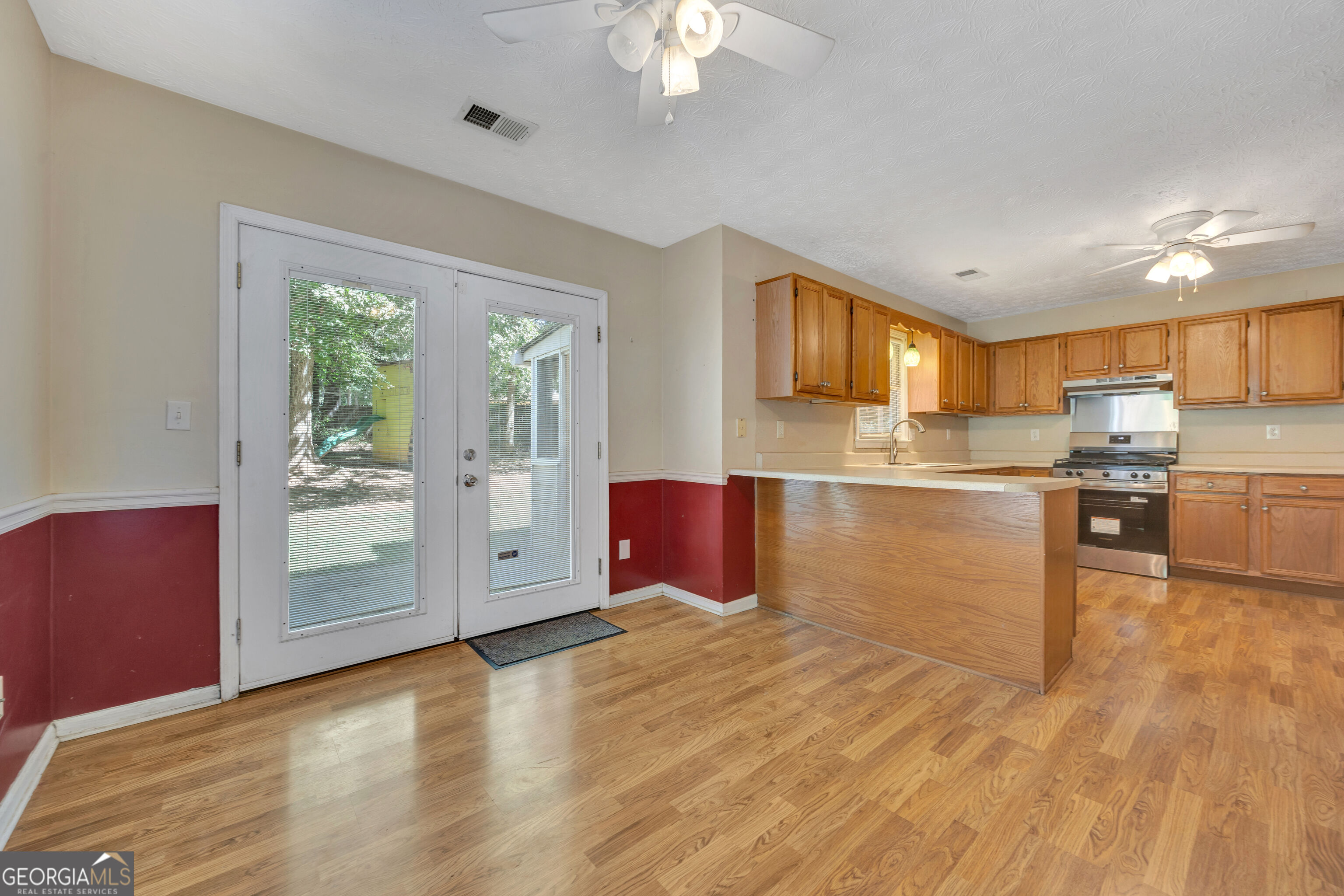 35 Sarah Court Property Photo 16