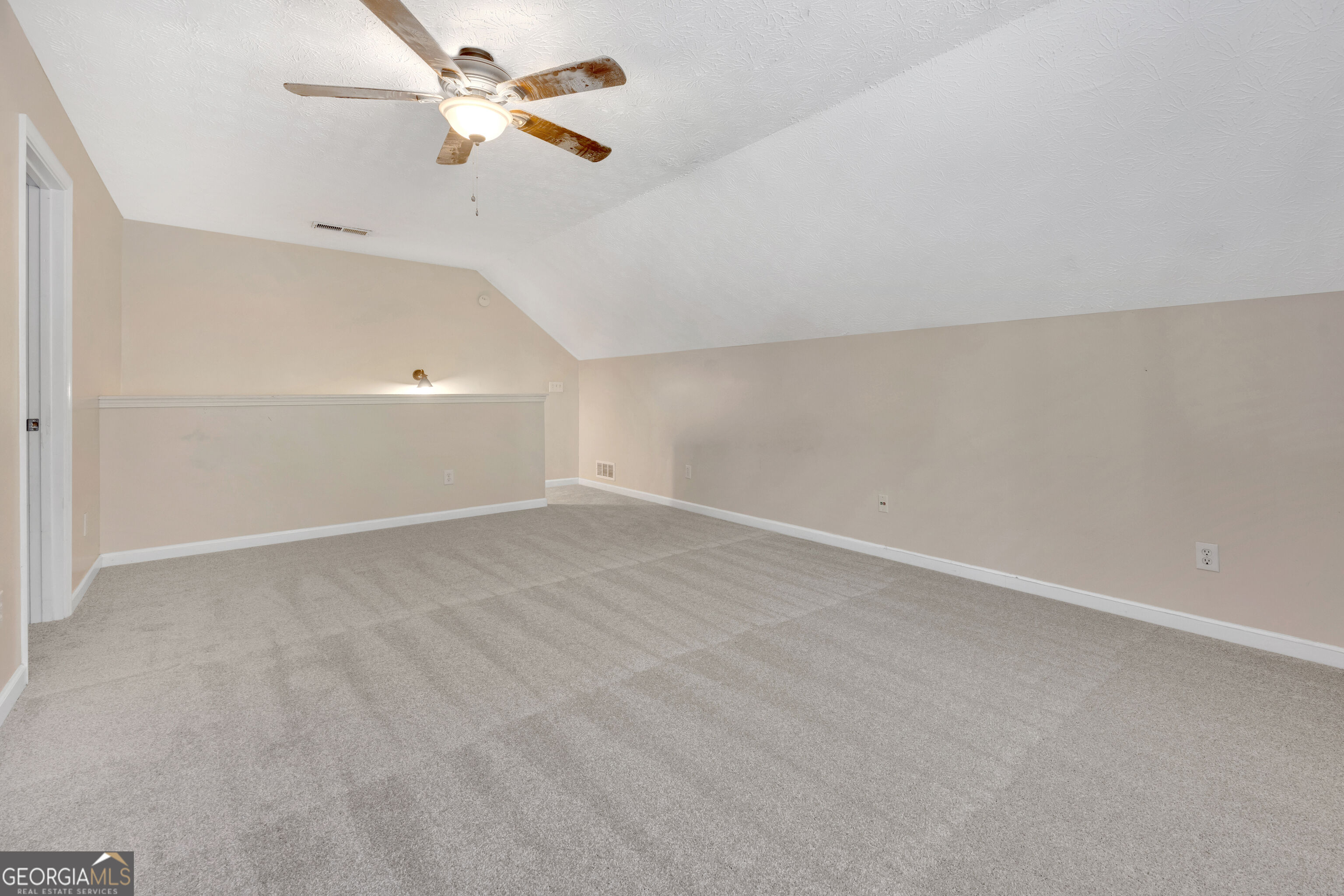35 Sarah Court Property Photo 33