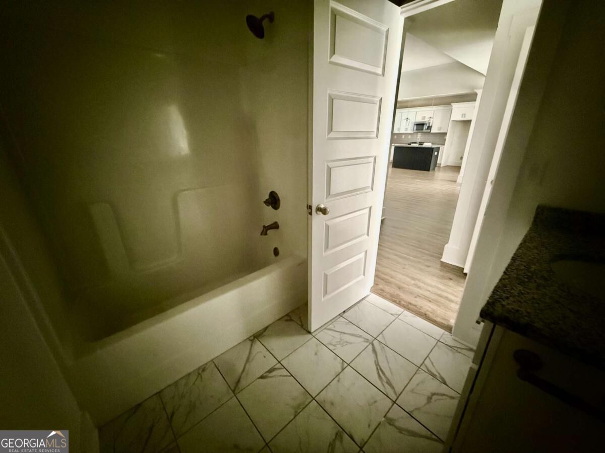 932 Brookmere Court Property Photo 18