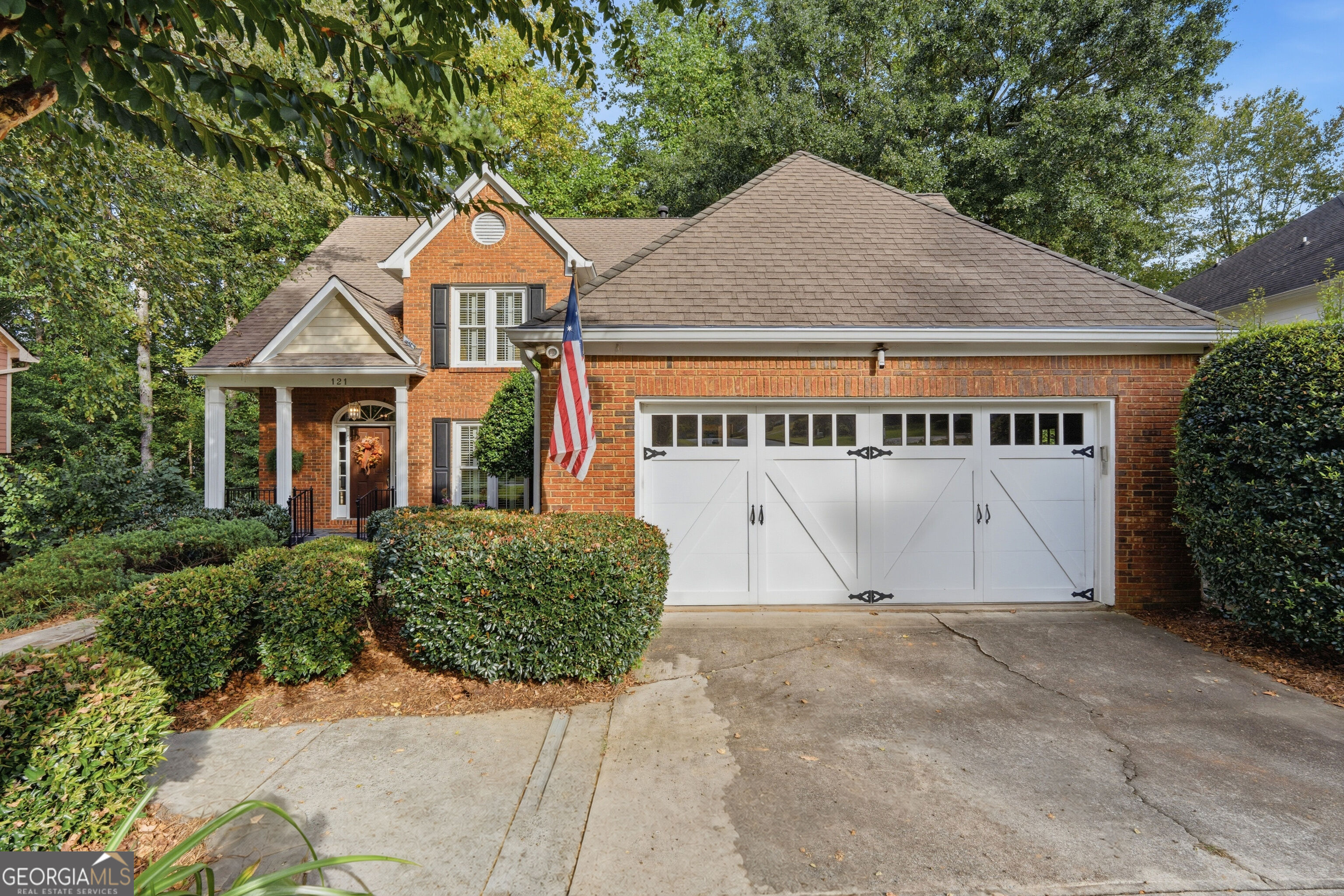 121 Red Oak Lane Property Photo 1