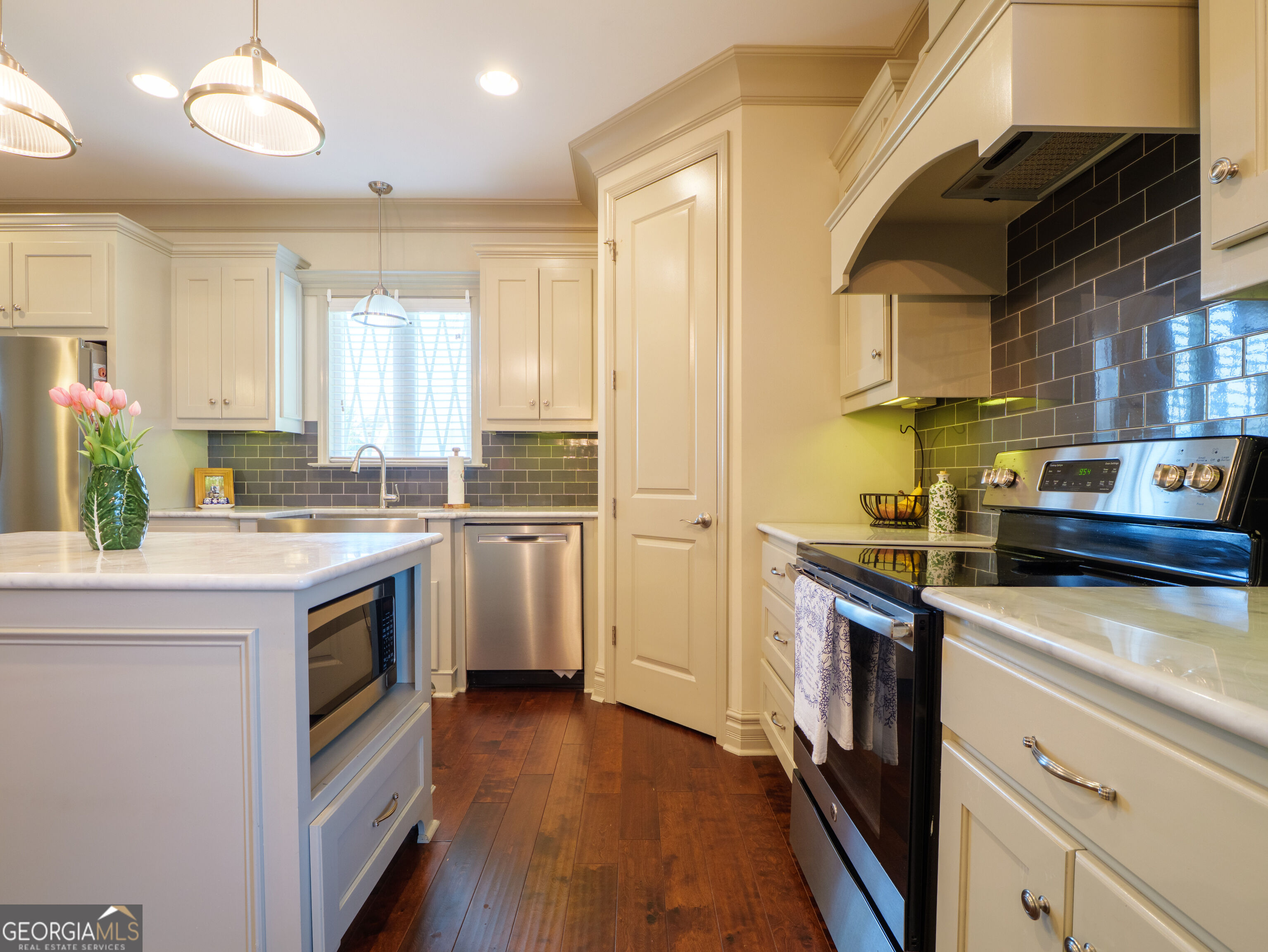 4003 Gramercy Drive Property Photo 16