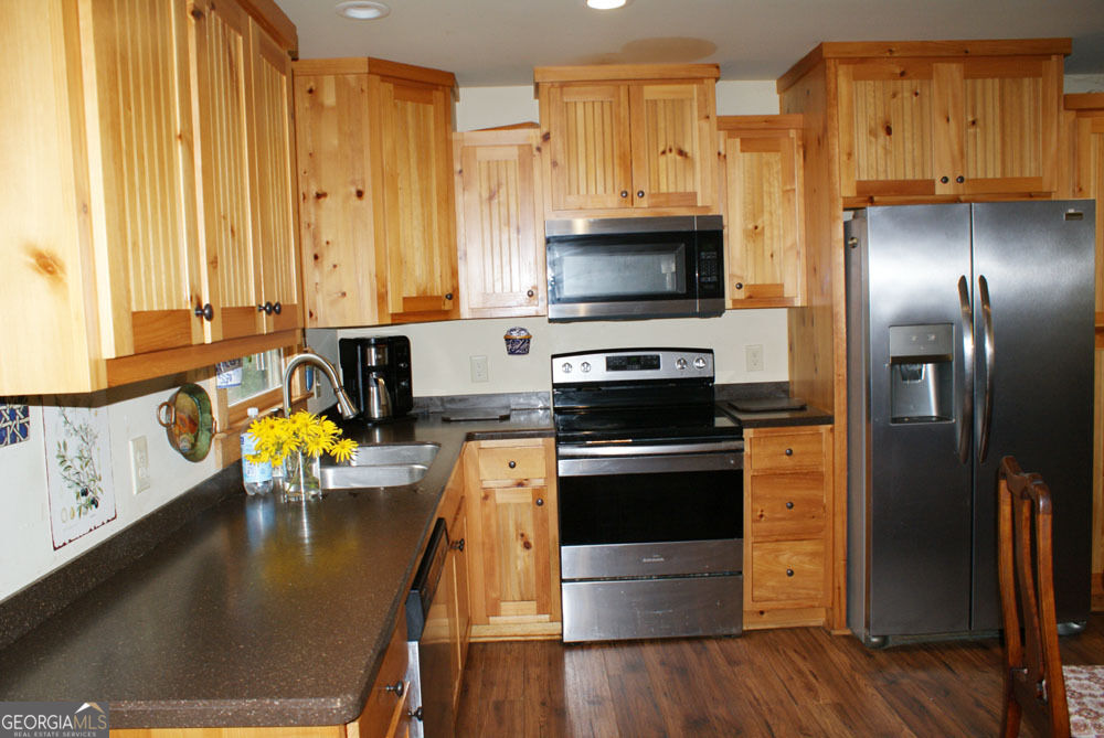 34 Matthew Court Property Photo 11