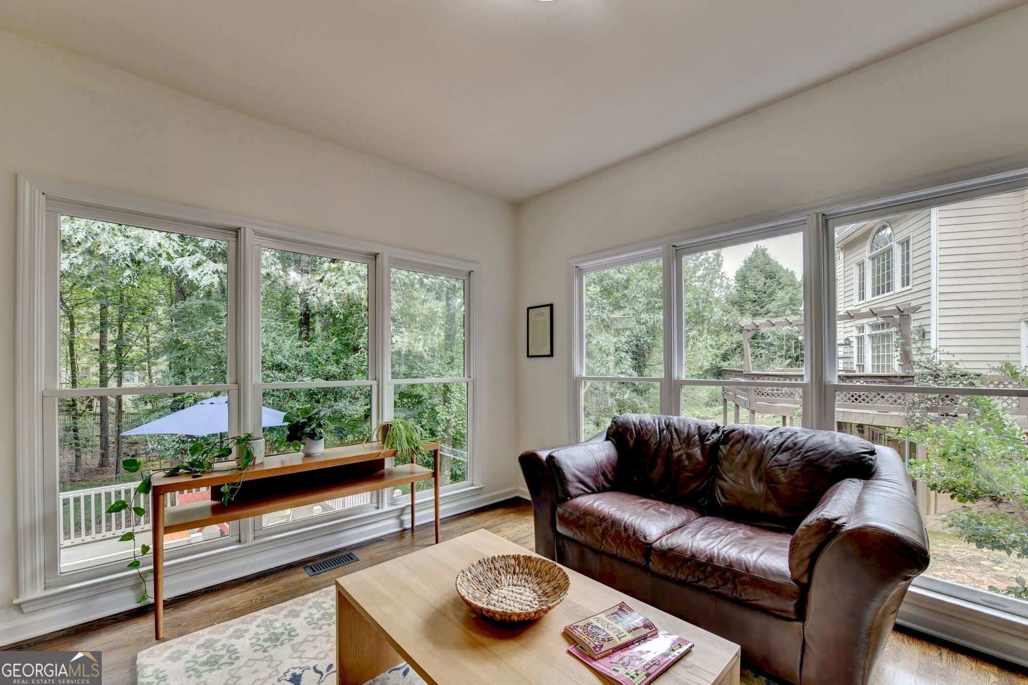 4410 Landover Way Property Photo 4