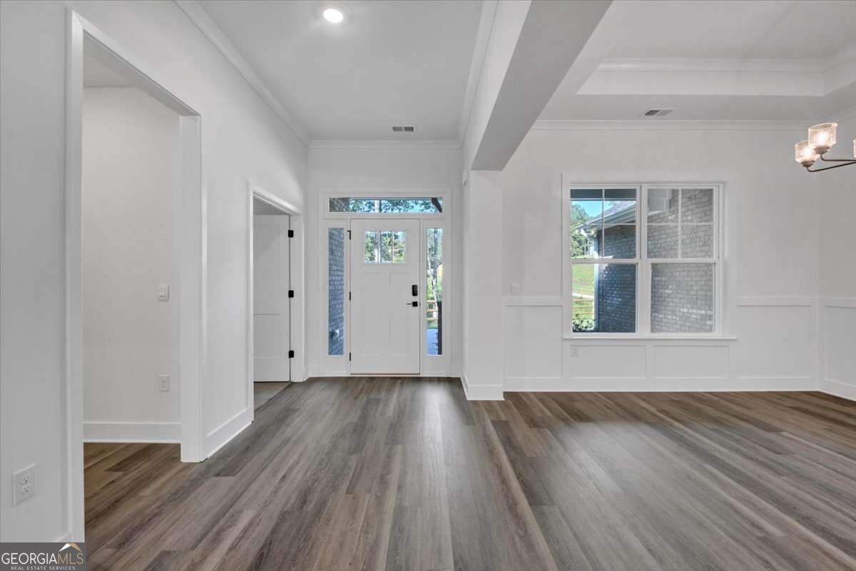 5372 Tuscany Drive Property Photo 3