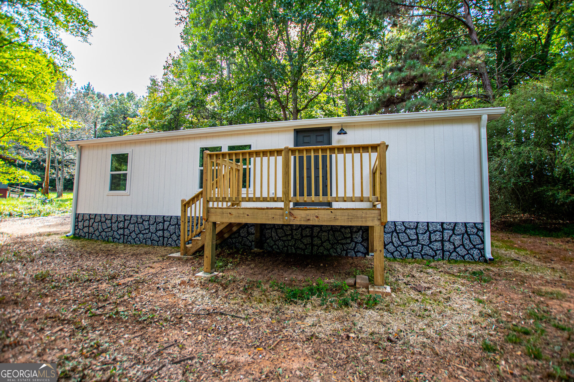 77 Rock Springs Lake Drive Property Photo 3
