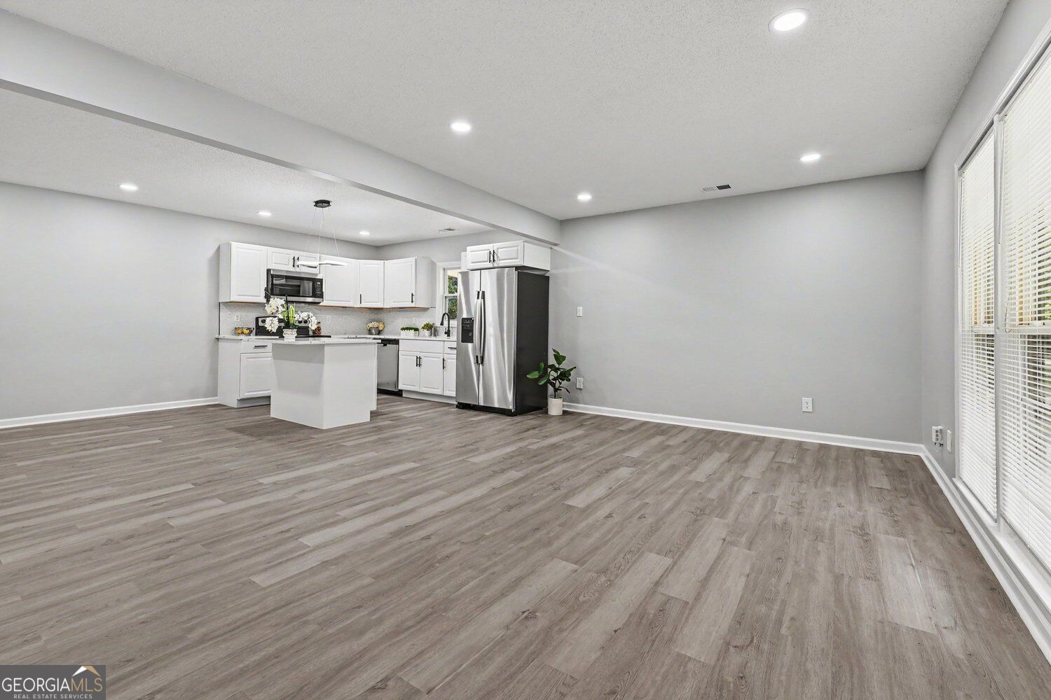 2676 Beacon Drive Property Photo 3