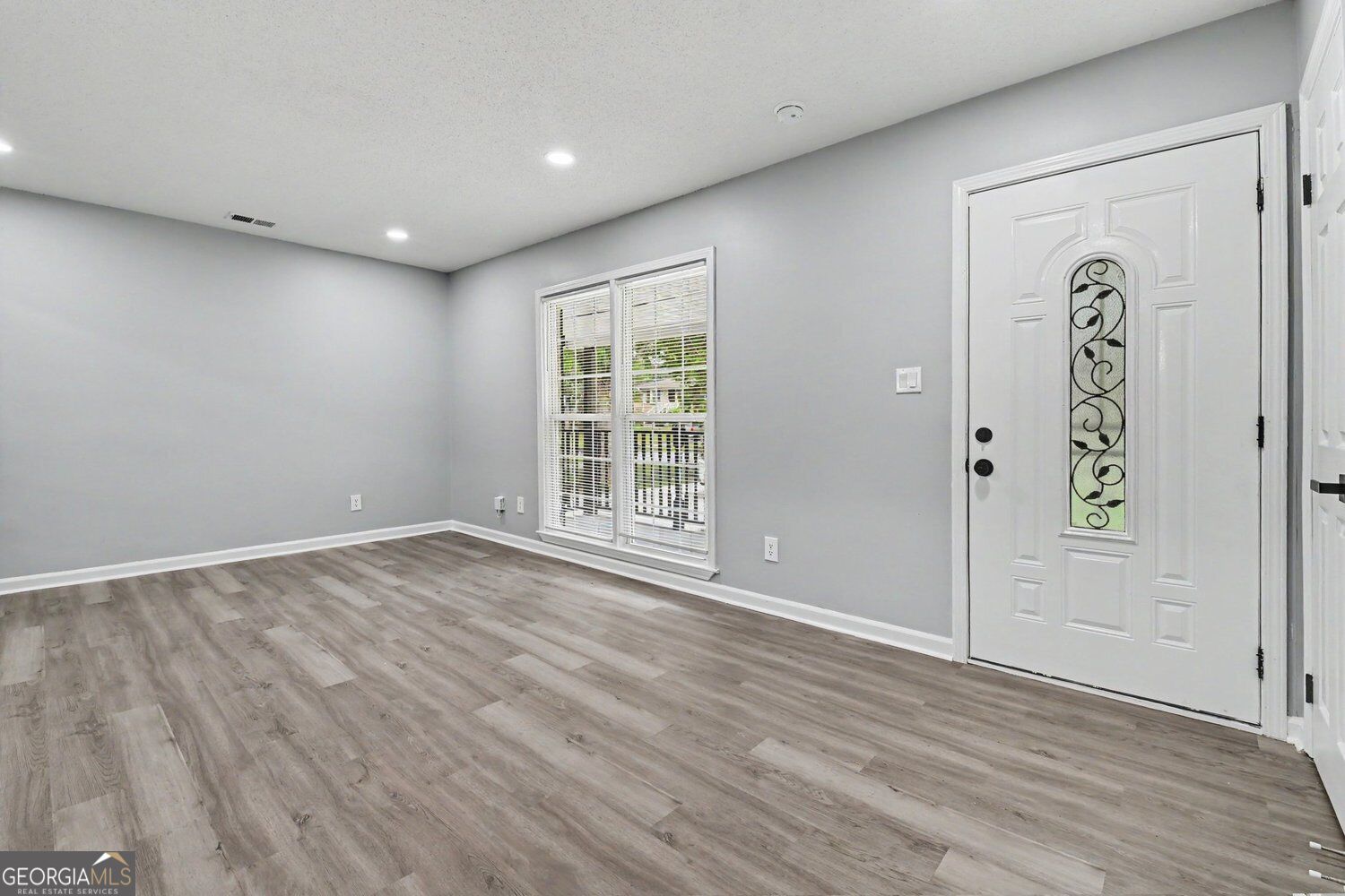 2676 Beacon Drive Property Photo 5