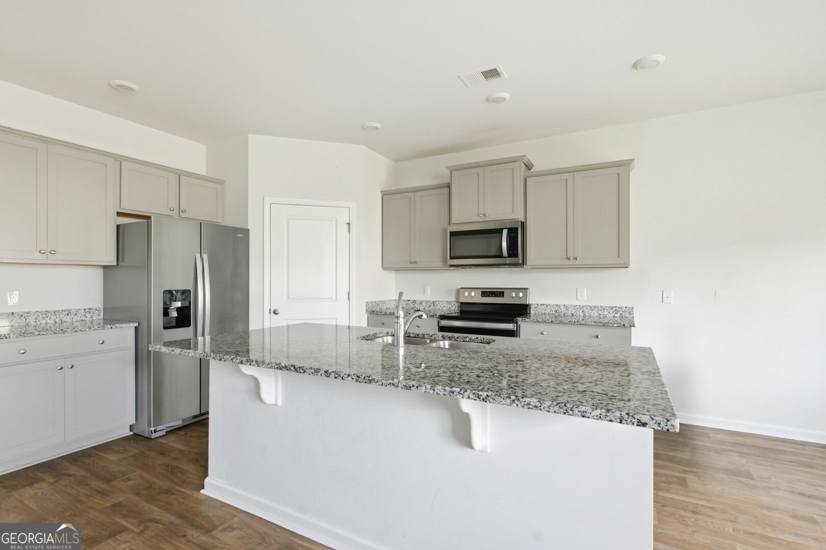 352 Wedge Circle Property Photo 10
