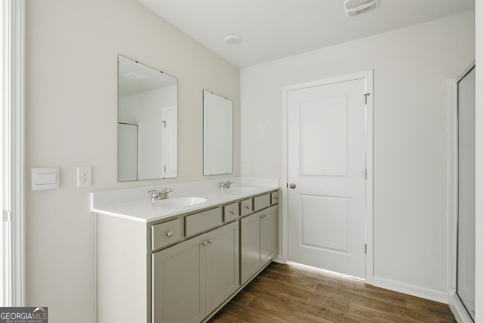 352 Wedge Circle Property Photo 24