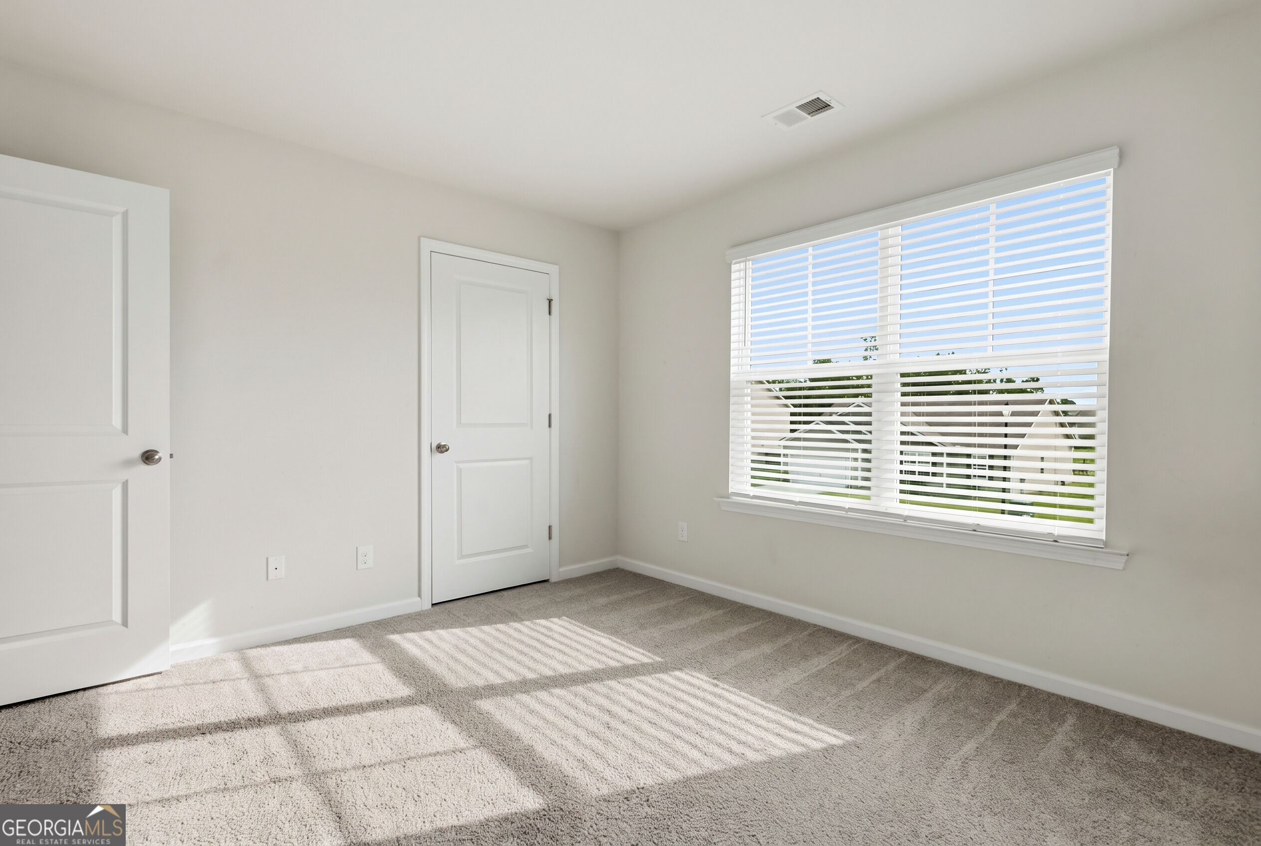 352 Wedge Circle Property Photo 37