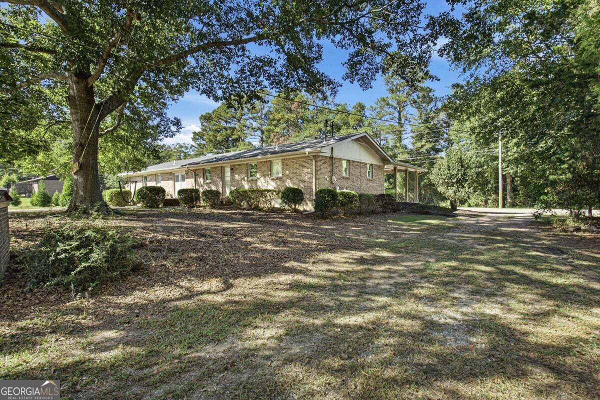 52 E End Road Property Photo 10