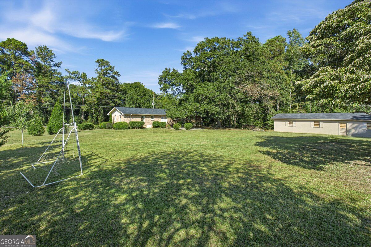 52 E End Road Property Photo 11