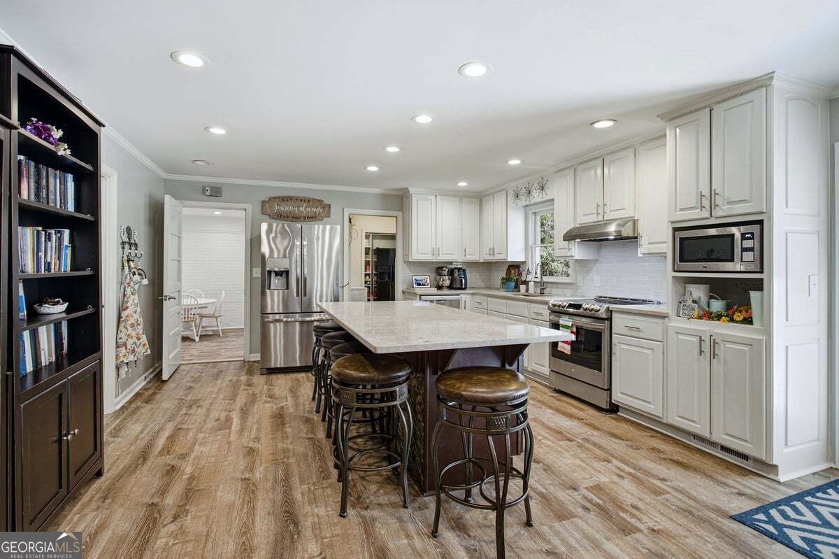 52 E End Road Property Photo 30
