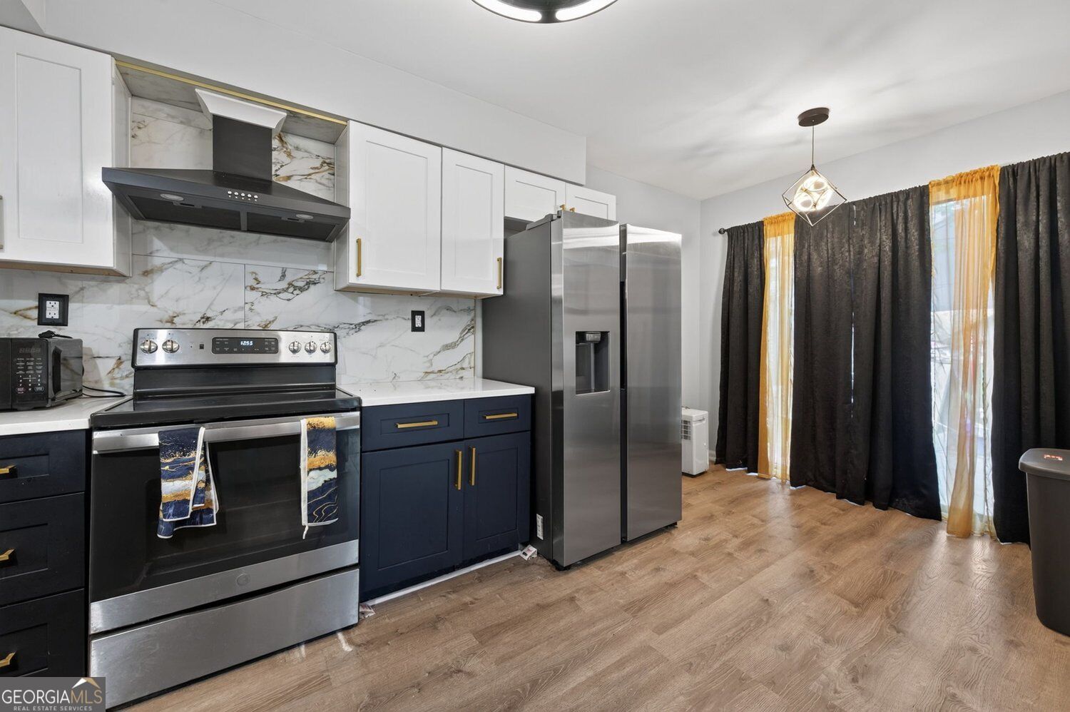 1039 Mariners Court Property Photo 11
