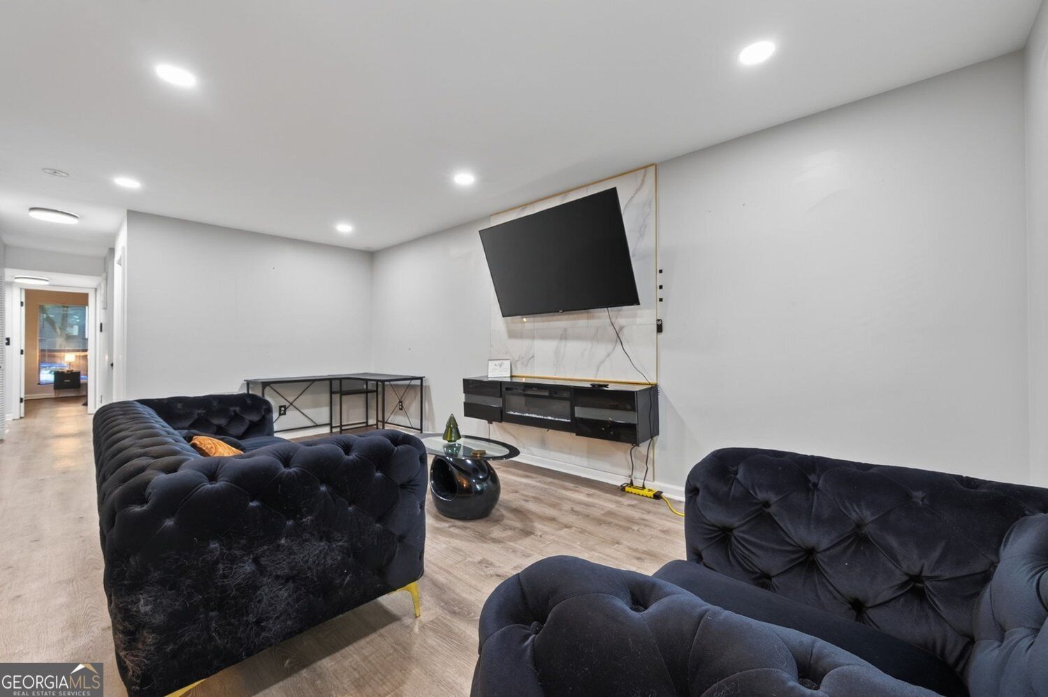 1039 Mariners Court Property Photo 15