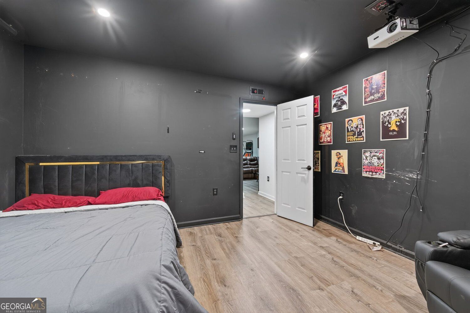 1039 Mariners Court Property Photo 29