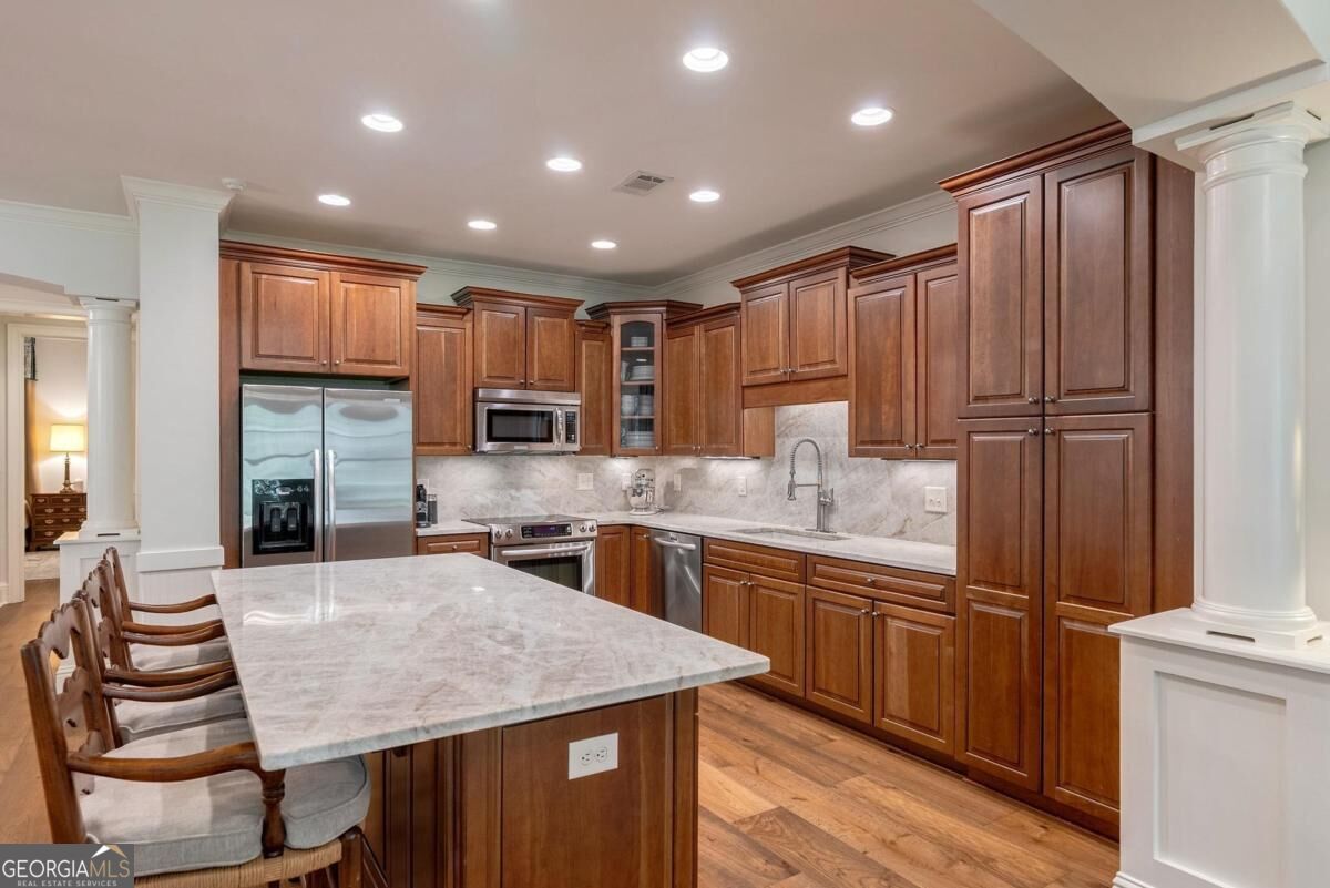 1081 Regency Drive Property Photo 10