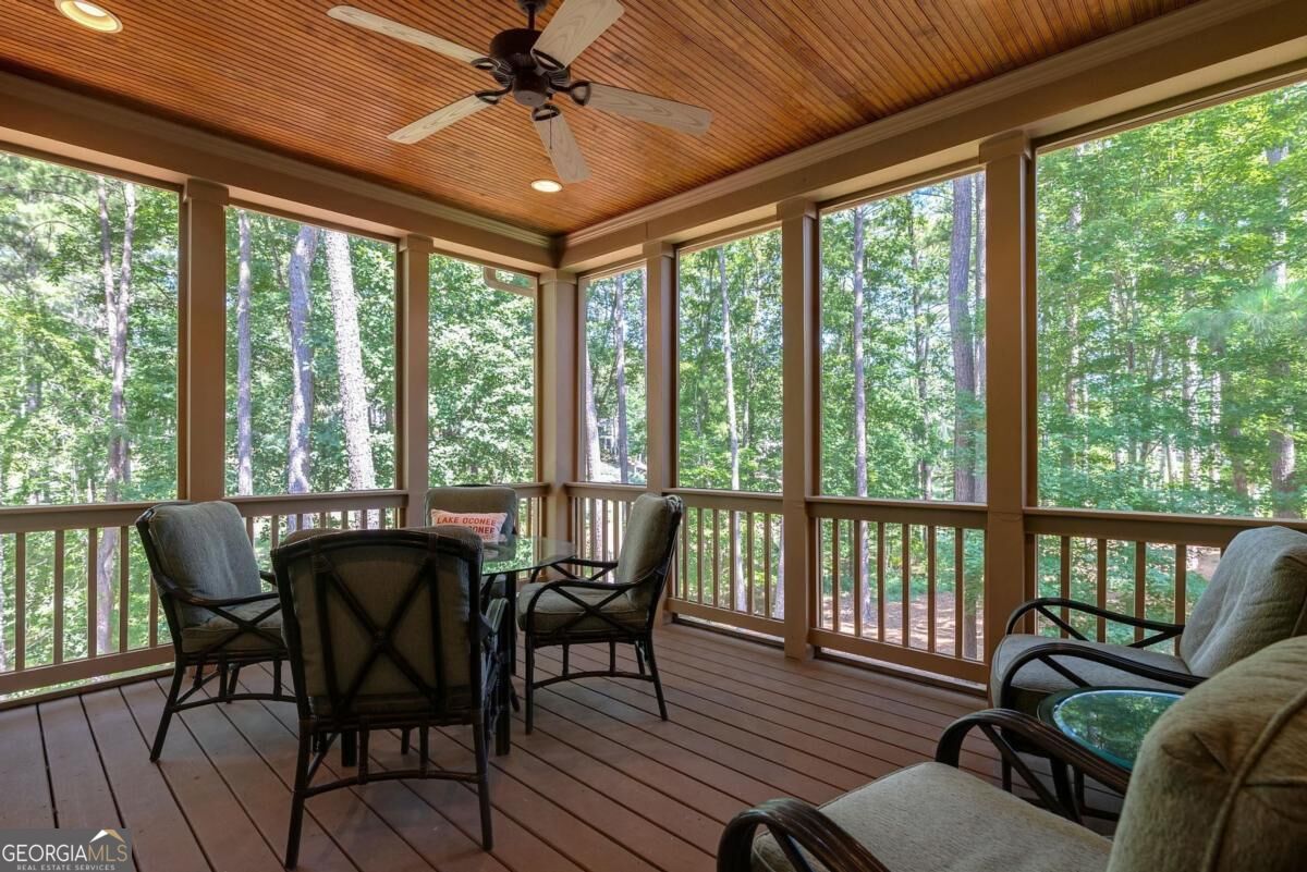 1081 Regency Drive Property Photo 17