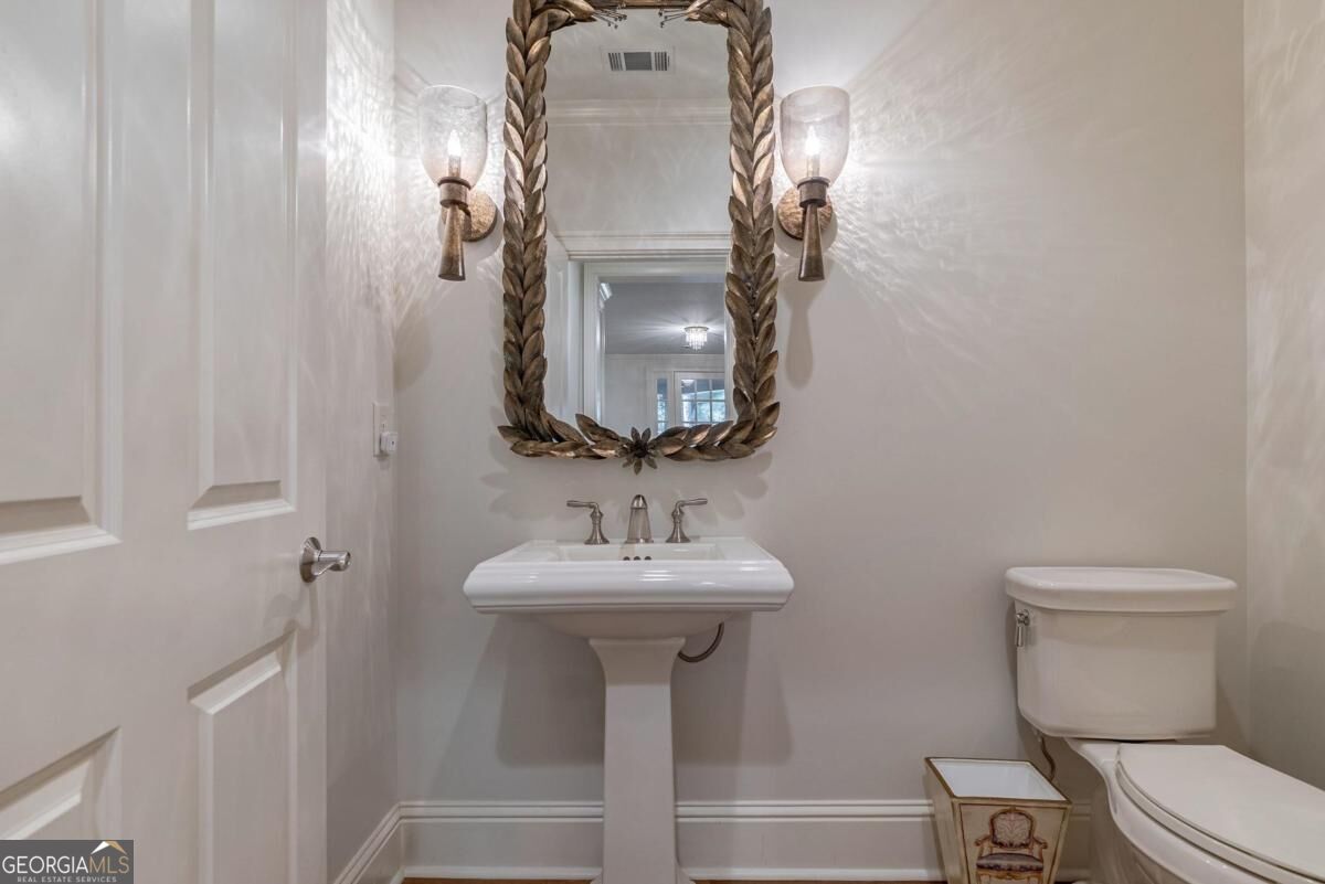 1081 Regency Drive Property Photo 20