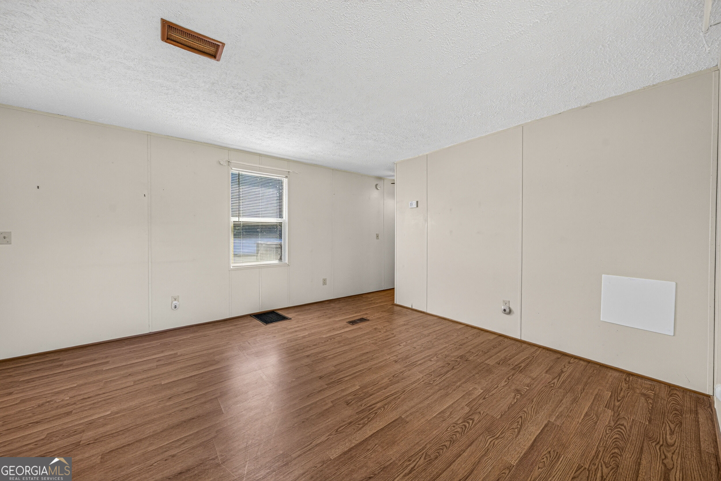 465 Defoor Road Property Photo 4