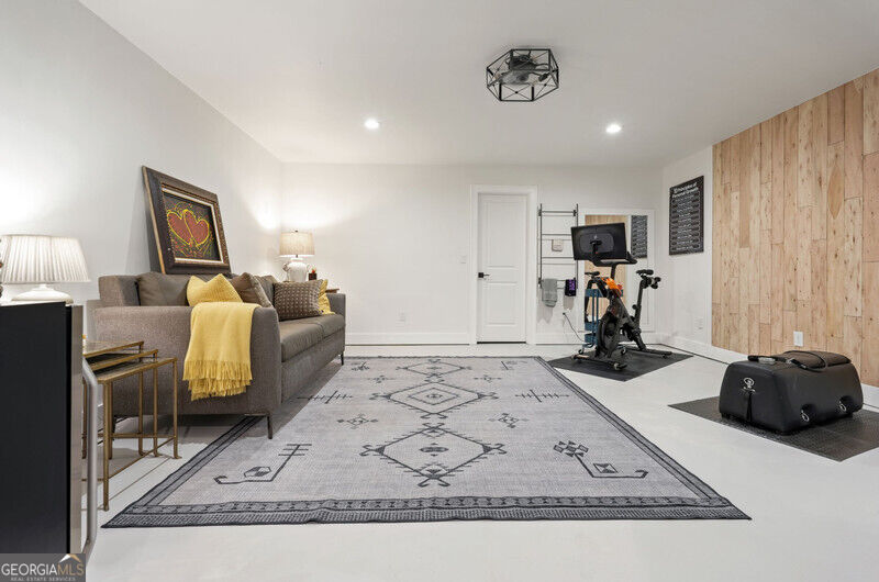 409 Mcdaniel Place Property Photo 44