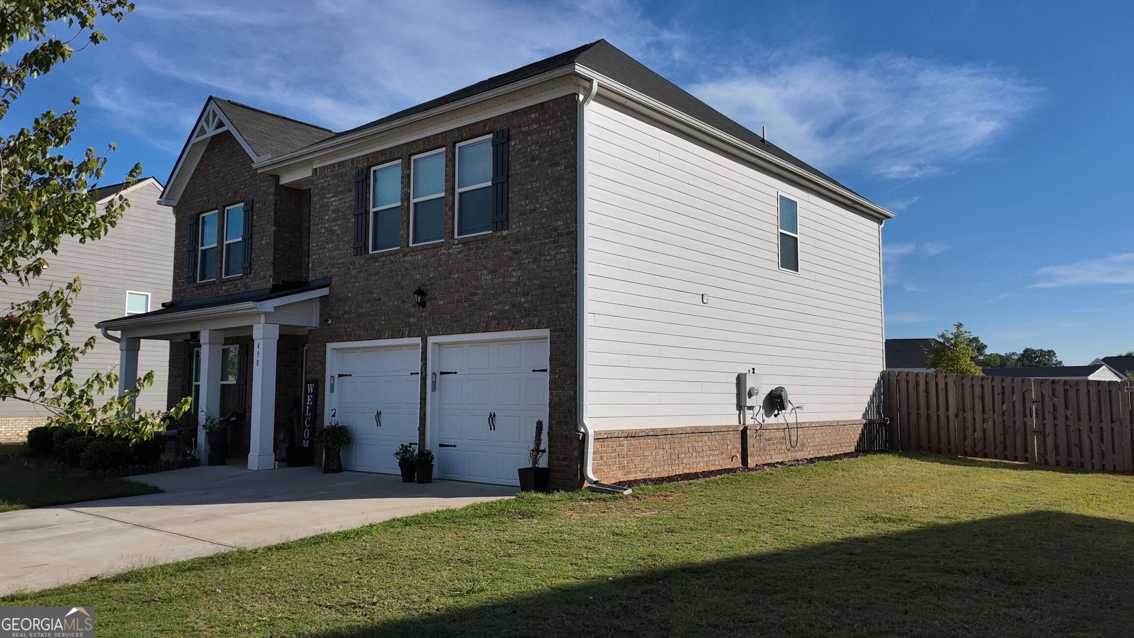 498 Daffodil Lane Property Photo 2