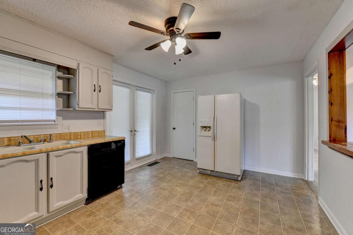 4921 Merlin Drive Property Photo 19