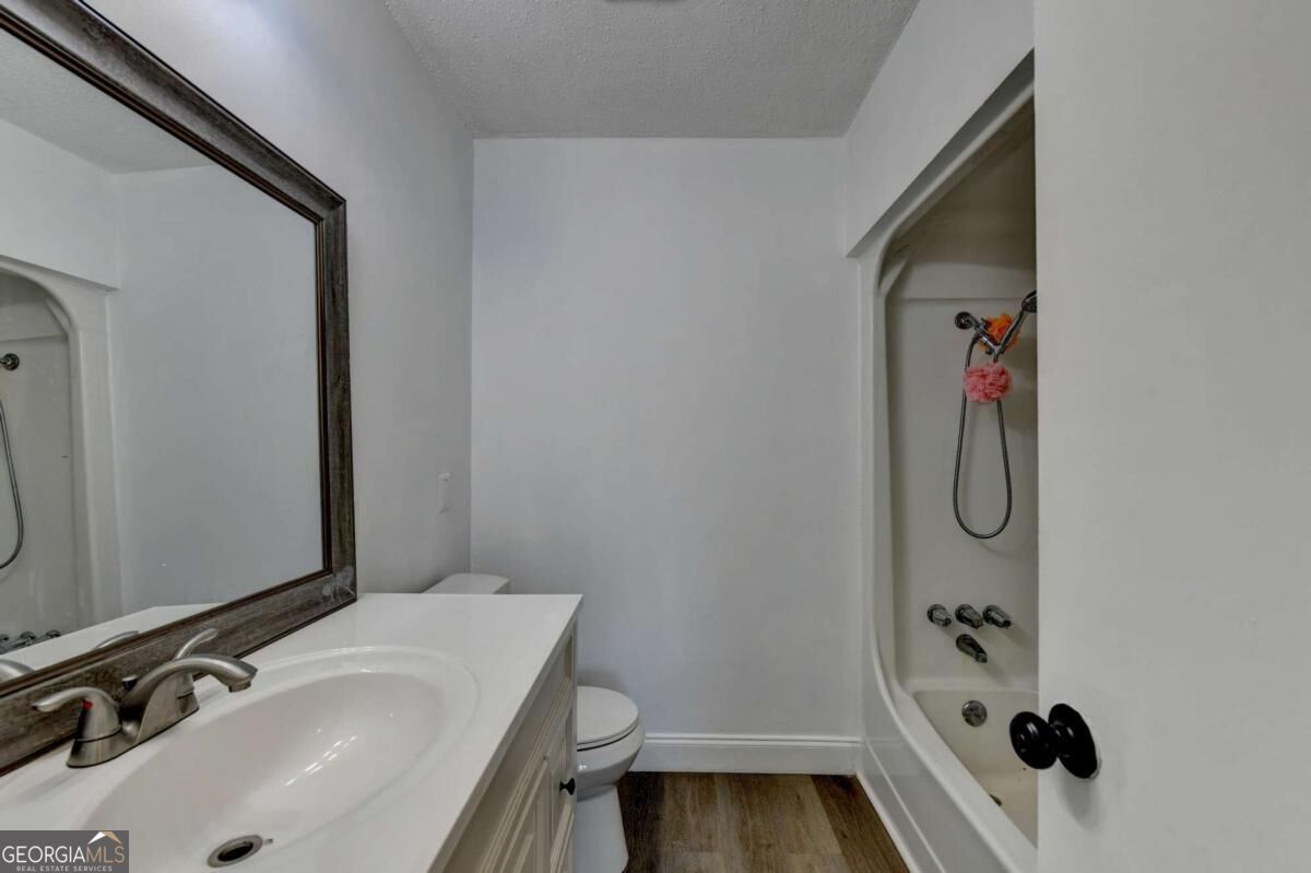 4921 Merlin Drive Property Photo 28