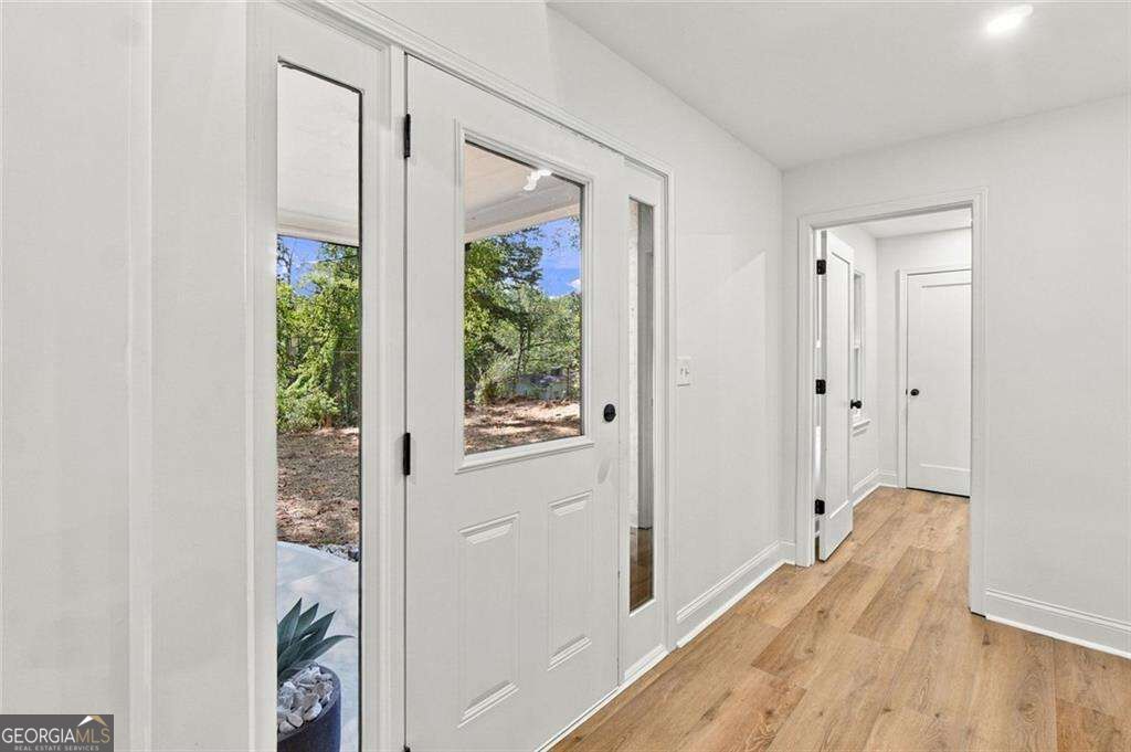 200 Riverside Drive Property Photo 3