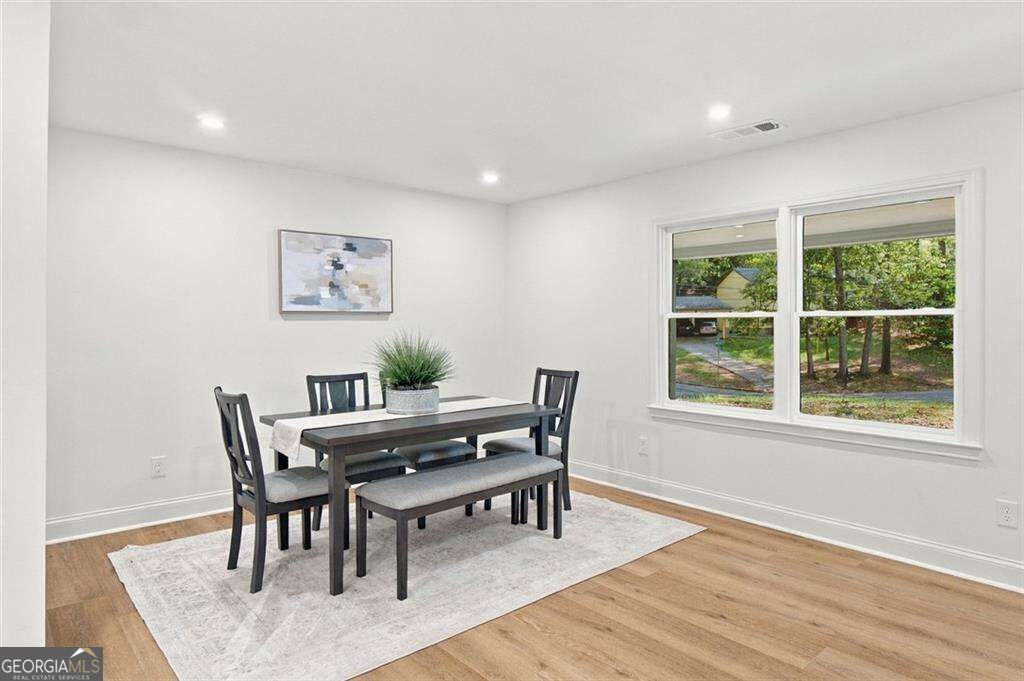 200 Riverside Drive Property Photo 7
