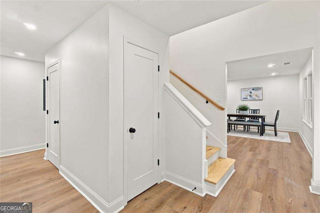 200 Riverside Drive Property Photo 7