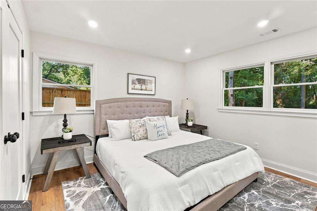 200 Riverside Drive Property Photo 16