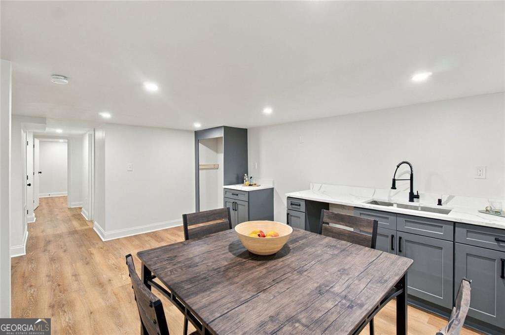 200 Riverside Drive Property Photo 32