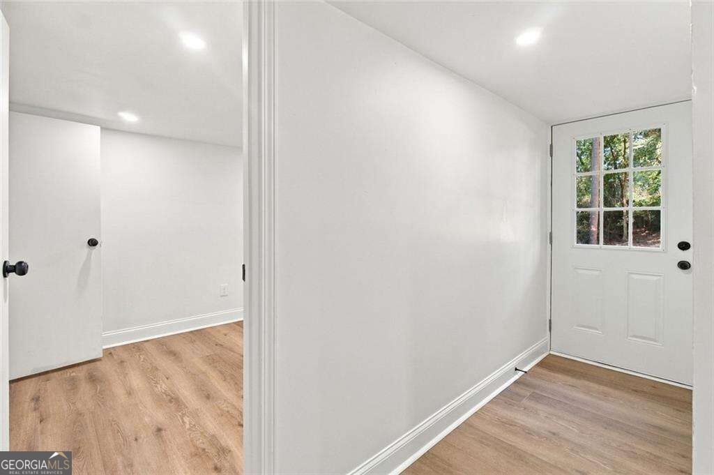 200 Riverside Drive Property Photo 35