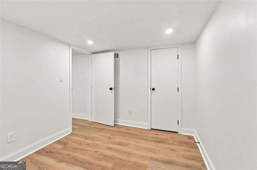 200 Riverside Drive Property Photo 36