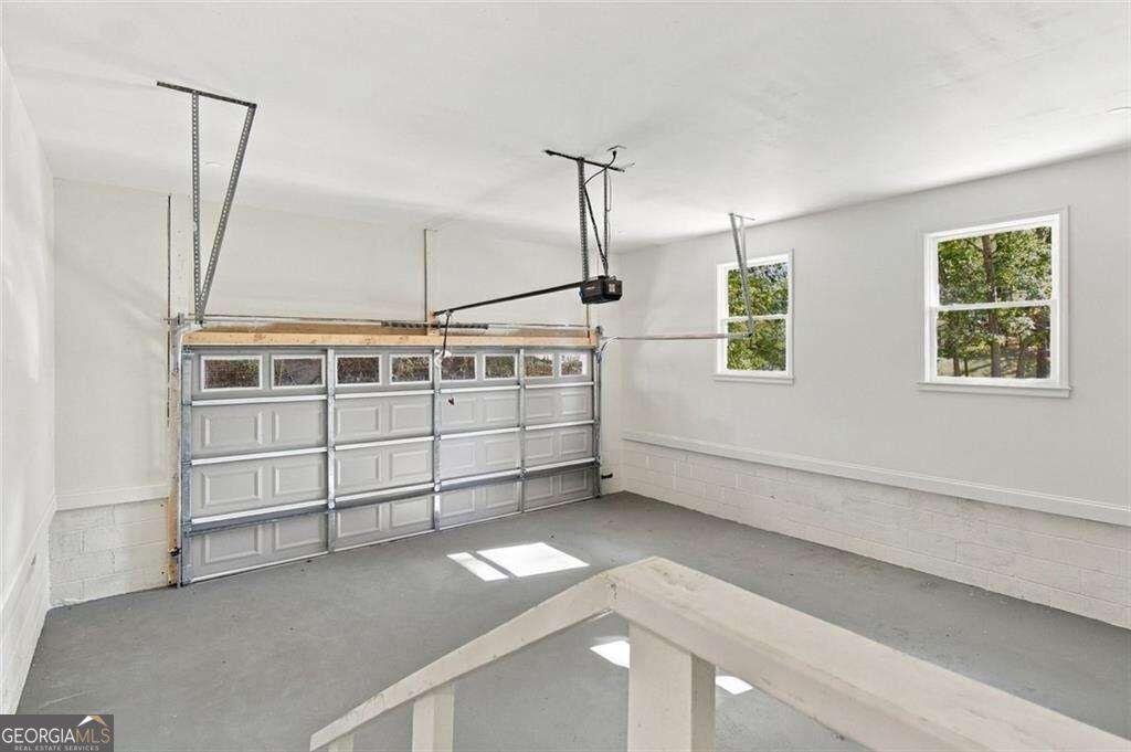 200 Riverside Drive Property Photo 37