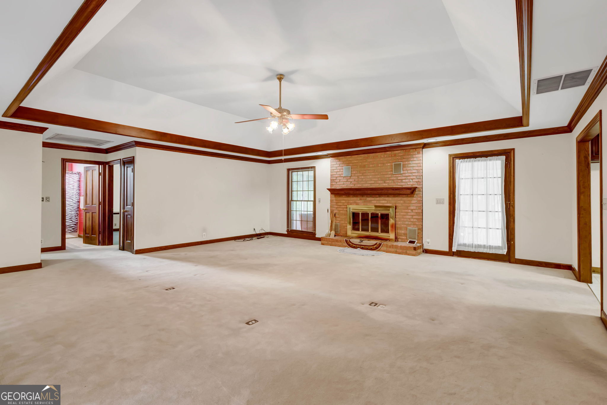 2570 Benton Drive Property Photo 7