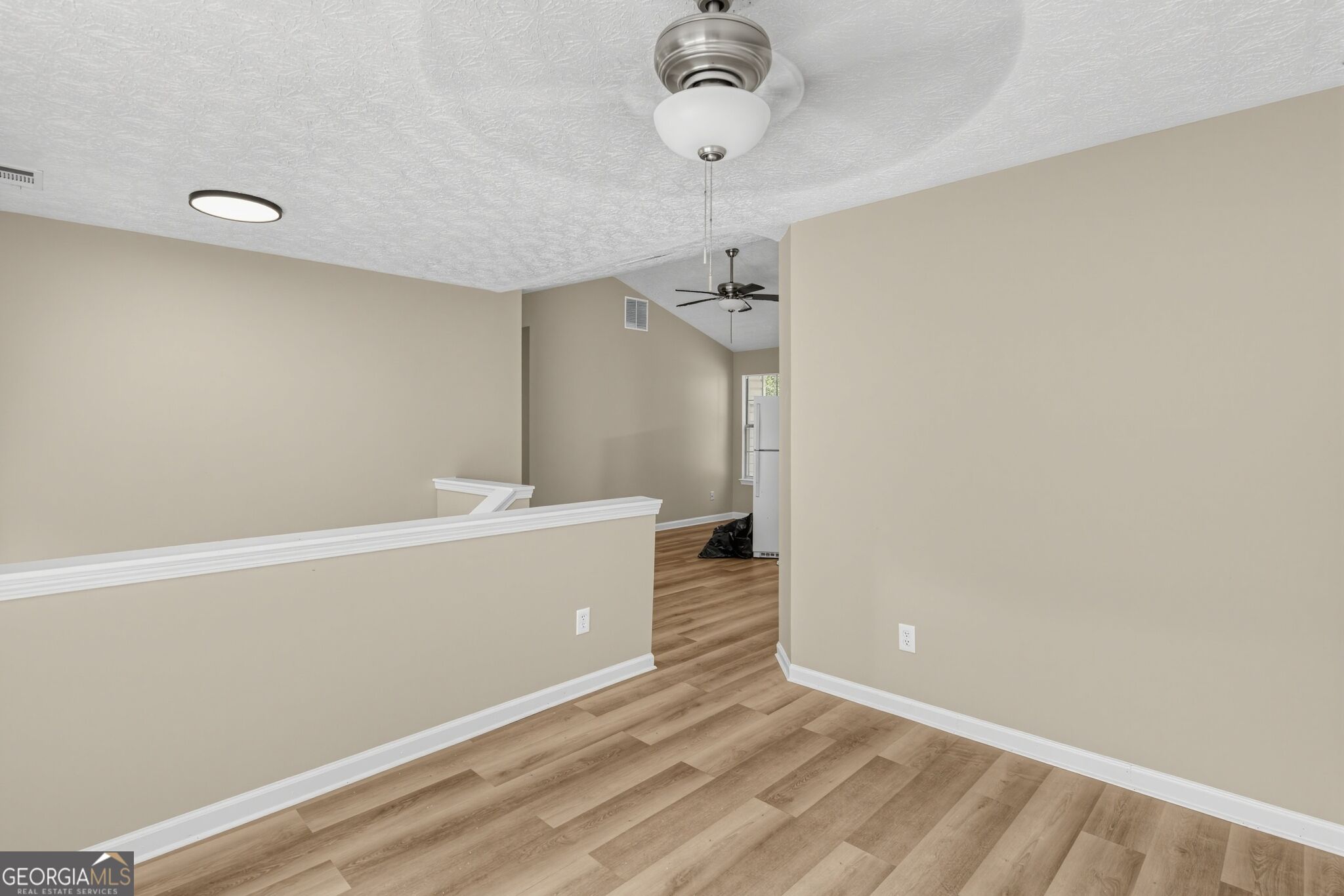 215 Pinehurst Drive Property Photo 11
