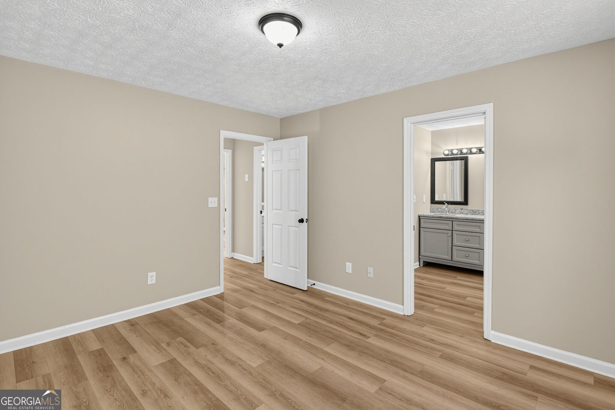 215 Pinehurst Drive Property Photo 15
