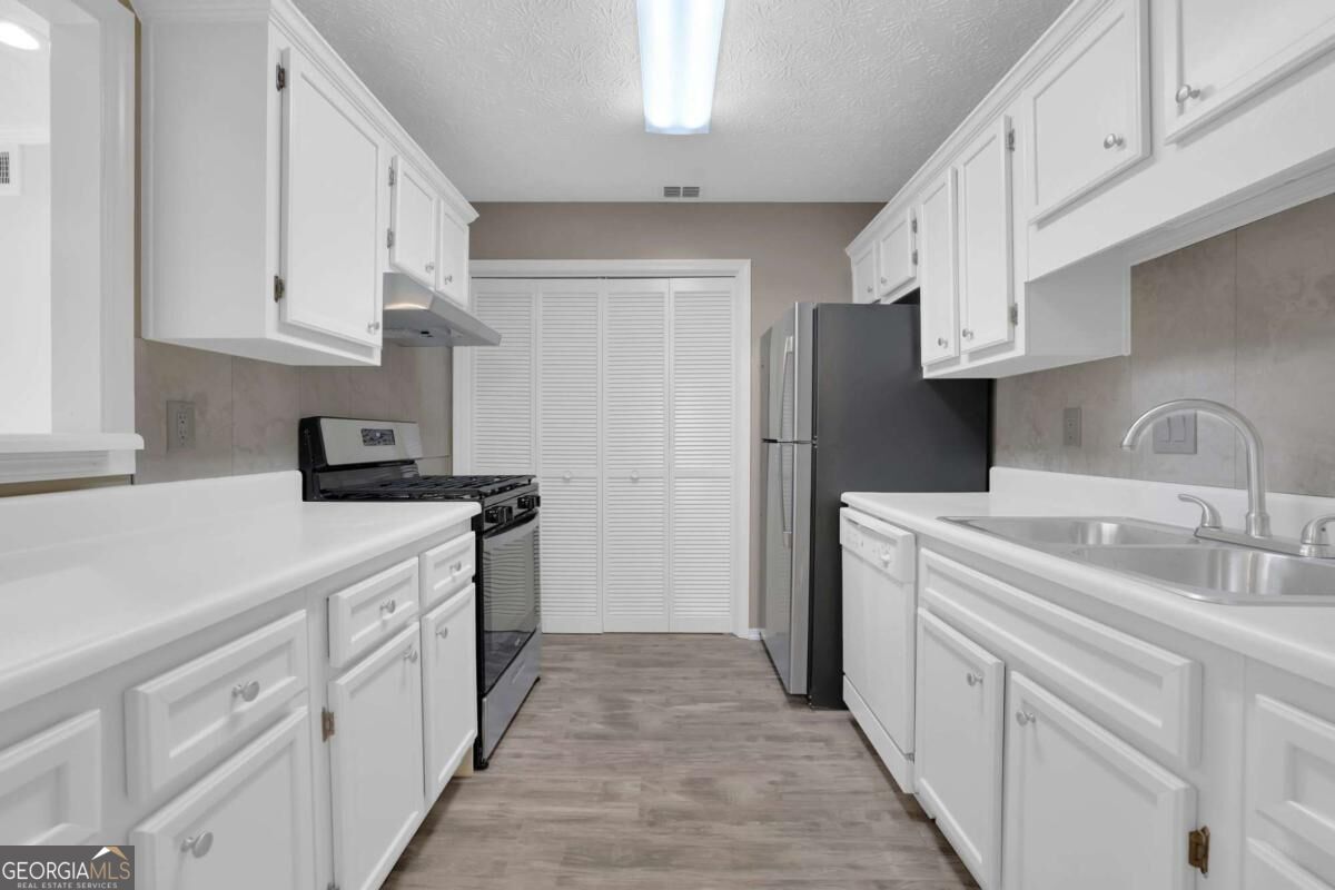2401 Country Park Drive Se Property Photo 10