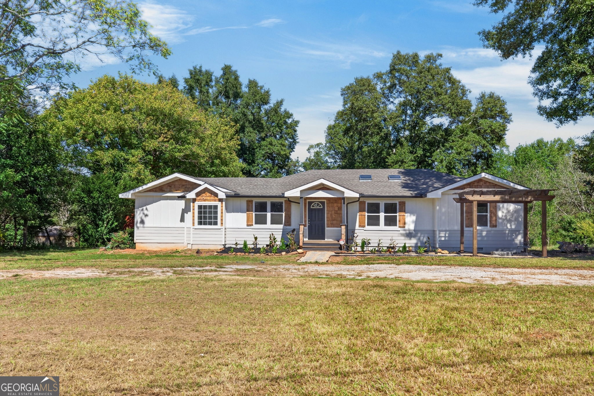 813 Tyus Road Property Photo 1