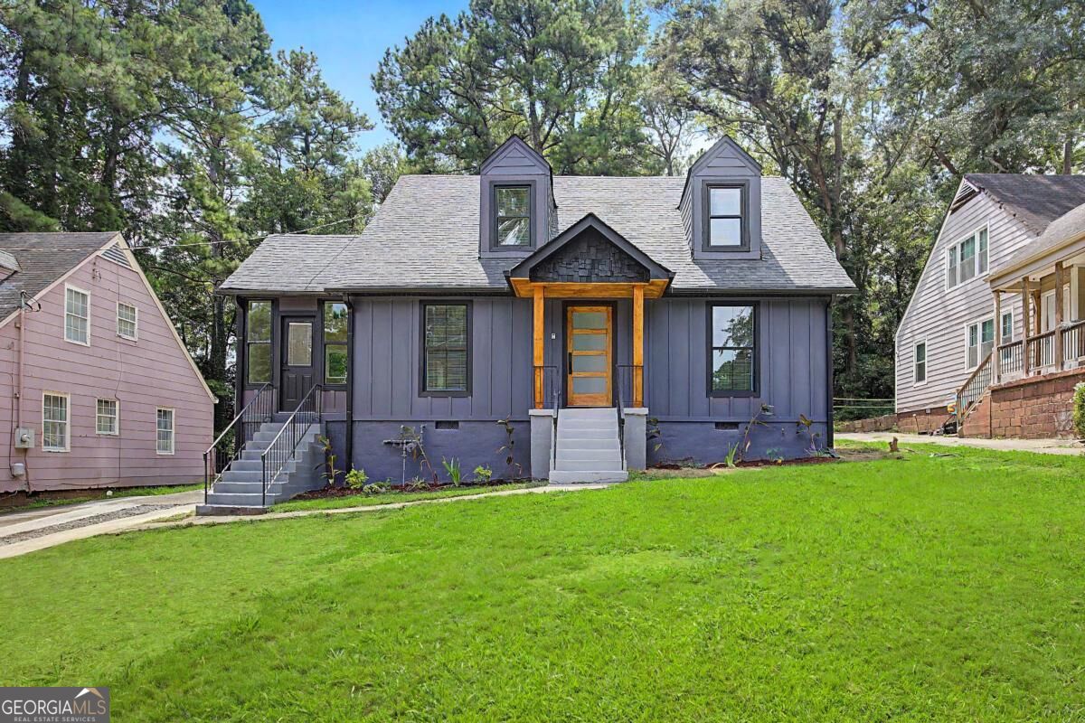 1838 Rogers Avenue Sw Property Photo 1