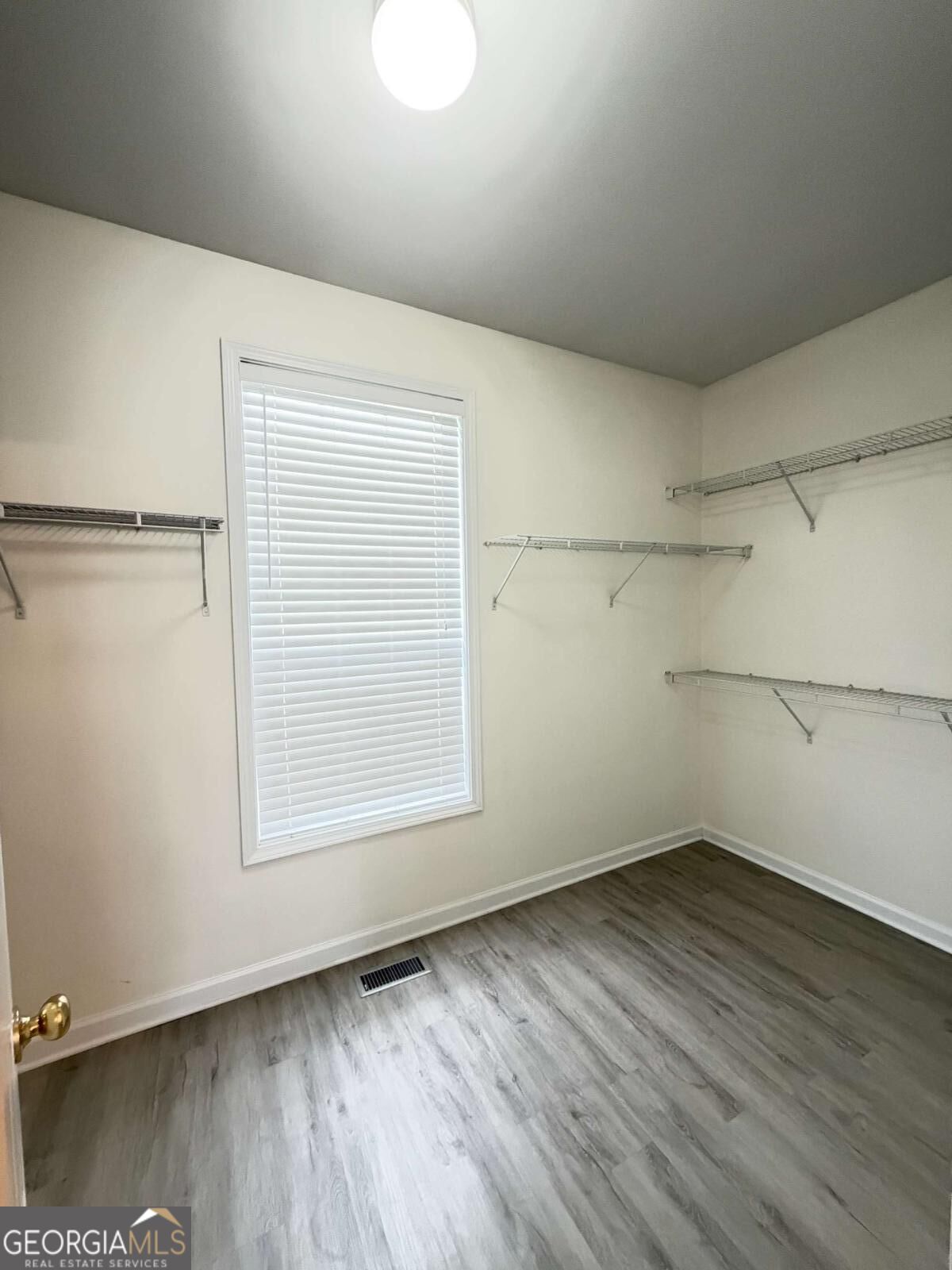 2588 Chipping Court Property Photo 35