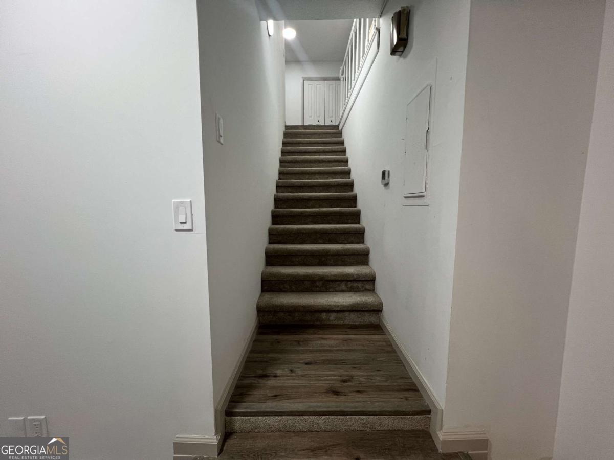 5760 Penfield Place Property Photo 2