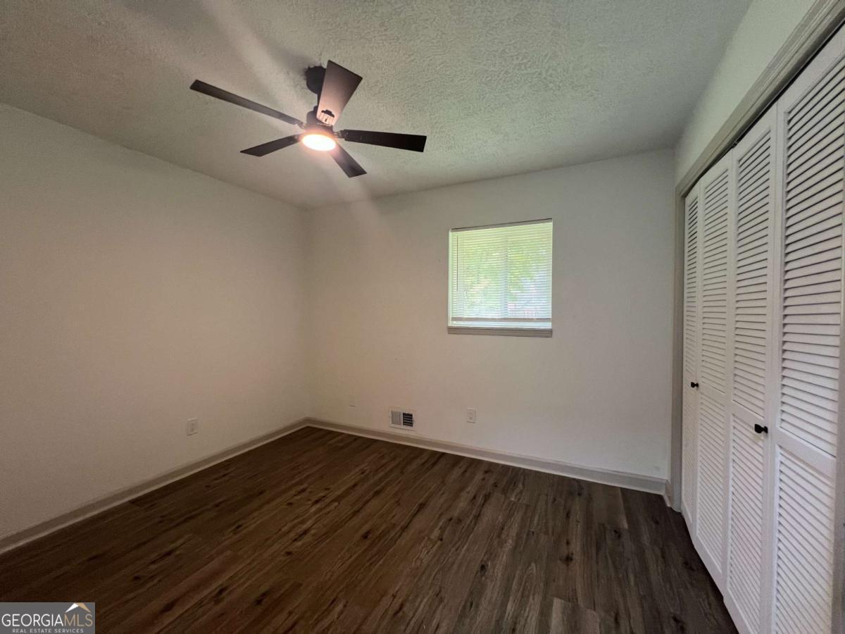5760 Penfield Place Property Photo 8